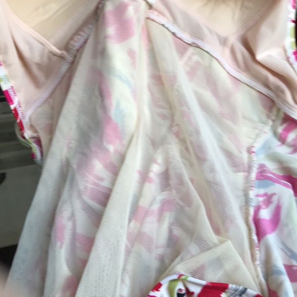 SWIM BY CHUCK HANDY ONE PIECE SUIT W/ LIGHT MESH TUMMY COVERAGE INSIDE SIZE 12 - Picture 6 of 7